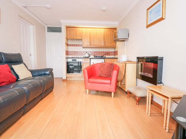 18D South Snowdon Wharf - 1168962 - photo 4