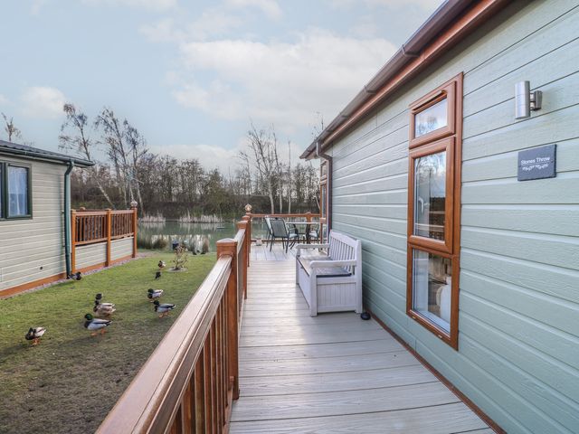 Stones Throw - 1169371 - photo 3