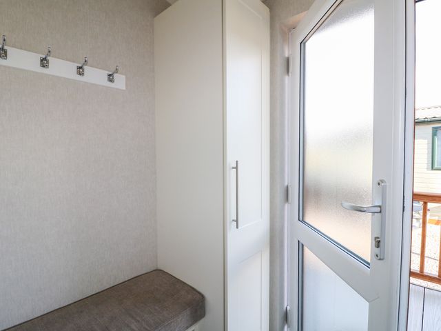 Stones Throw - 1169371 - photo 5