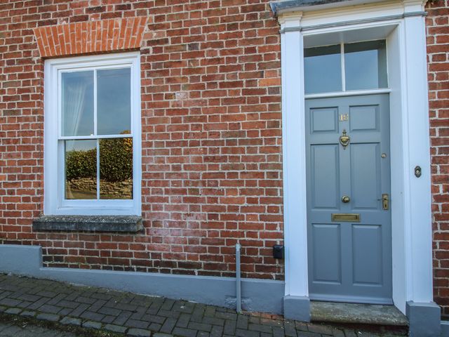 10 Upper Linney - 1169810 - photo 2