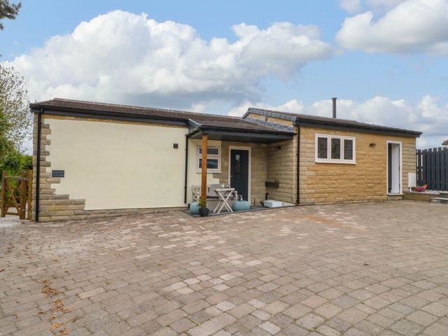 Highview Stables - 1169996 - photo 3