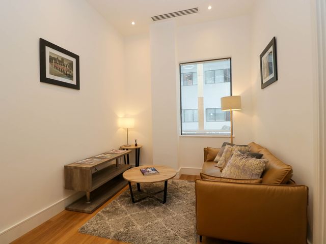 Flat 53 - 1170140 - photo 3