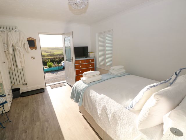 The Hollybush - 1170544 - photo 3
