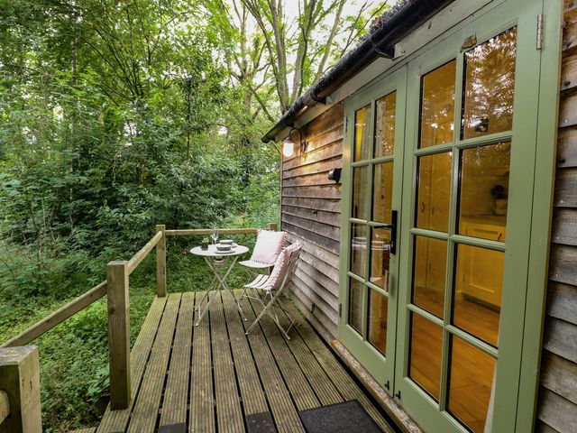 Woodlands Retreat Shepherd's Hut - 1171338 - photo 4