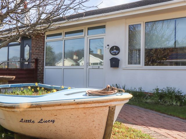 8 Chestnut Drive - 1171639 - photo 3