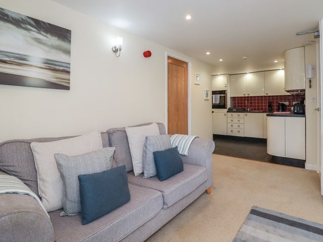 Obby Oss- Flat 1 - 1171952 - photo 3