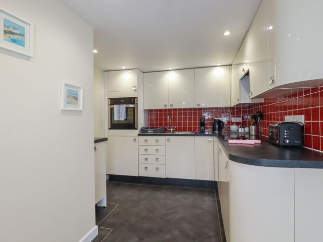 Obby Oss- Flat 1 - 1171952 - photo 4