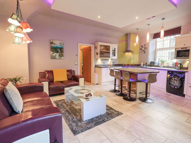1 The Old Coach House - 1172013 - photo 2