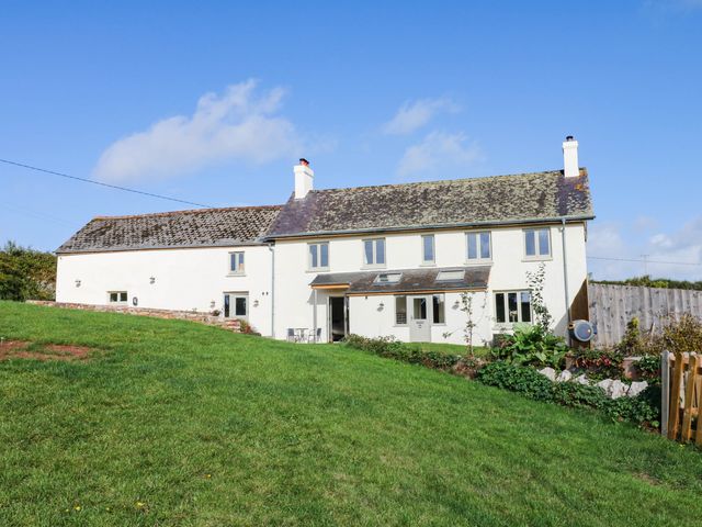 Higher Weekaborough Farm - 1172053 - photo 3