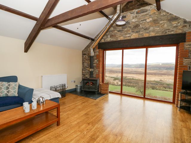 Llwyngwinau Isaf Barn - 1172093 - photo 3
