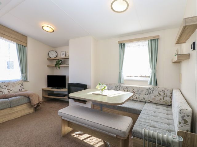 31B Foxburrow Hang - 1172136 - photo 5