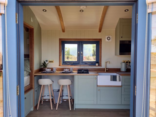 Fir Tree Shepherd's Hut - 1172480 - photo 5