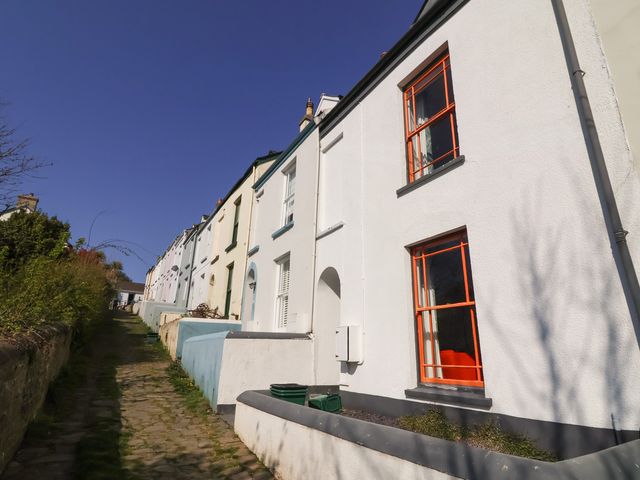 12 Alpha Place - 1172658 - photo 1 