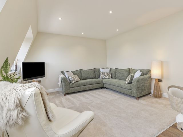 No 10 Croft House - 1172690 - photo 4