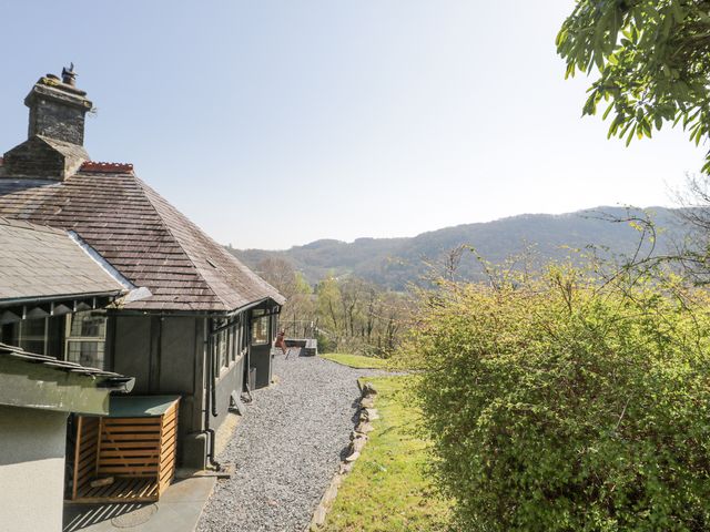 Bwthyn y Coediwr (The Woodcutters Cottage) - 1172802 - photo 2