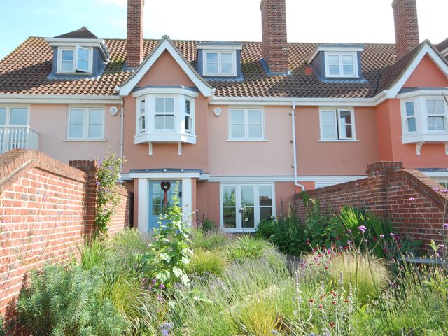 Sea Crest - 1172858 - photo 1