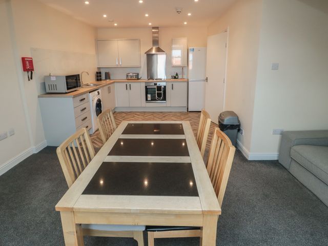 The Newborough Apartment 5 - 1173101 - photo 3