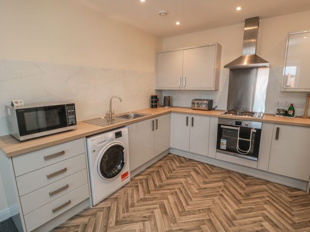 The Newborough Apartment 5 - 1173101 - photo 5