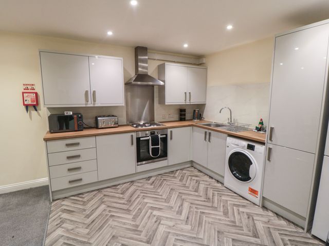 The Newborough Apartment 4 - 1173195 - photo 4
