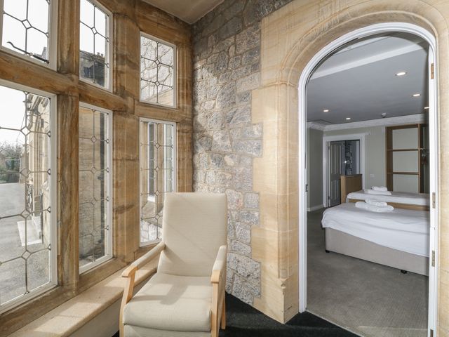 Harcombe House Rooms Accessible Ground Floor Twin - 1173353 - photo 3