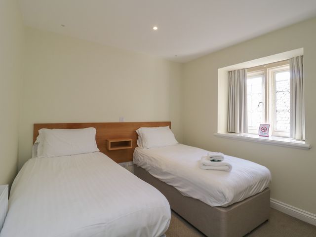 Harcombe House Rooms - First Floor Twin - 1173366 - photo 4
