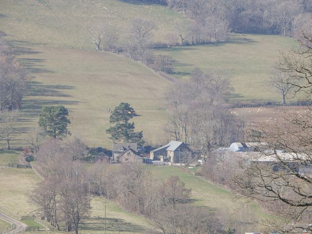 White Haywood Farmhouse & Barn - 1173908 - photo 2