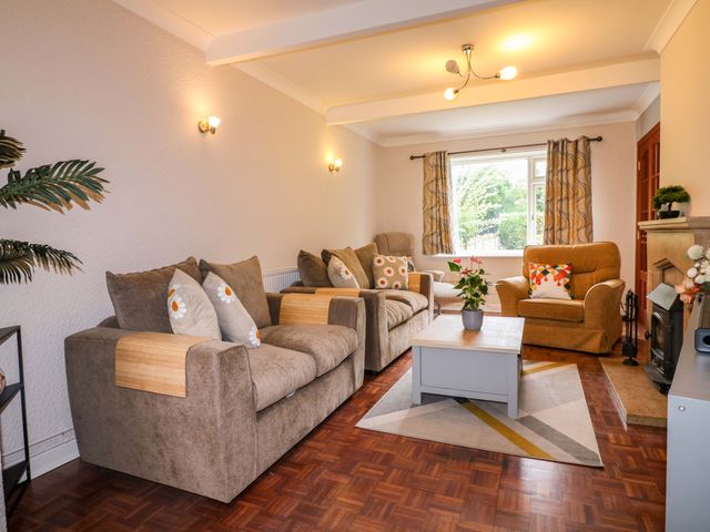 Oxcroft View - 1174188 - photo 2