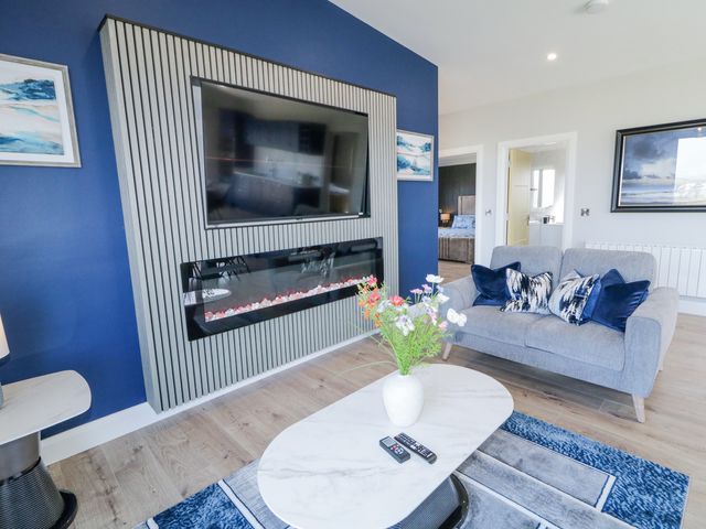 Number 5 Villa - The View - 1174211 - photo 4