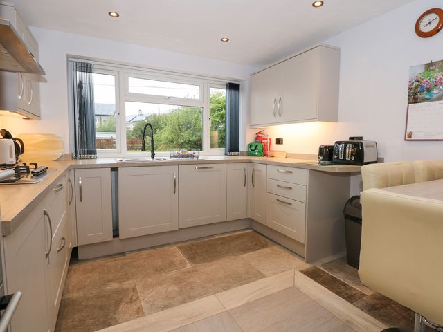 Criw Newydd - 1174488 - photo 3