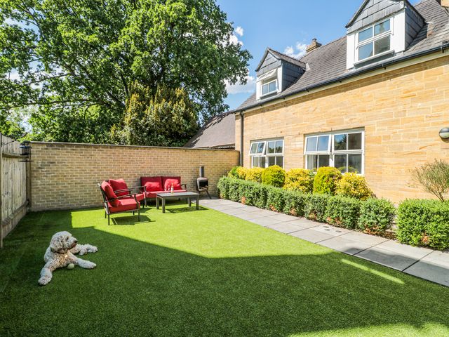 The Coach House - 1175191 - photo 2