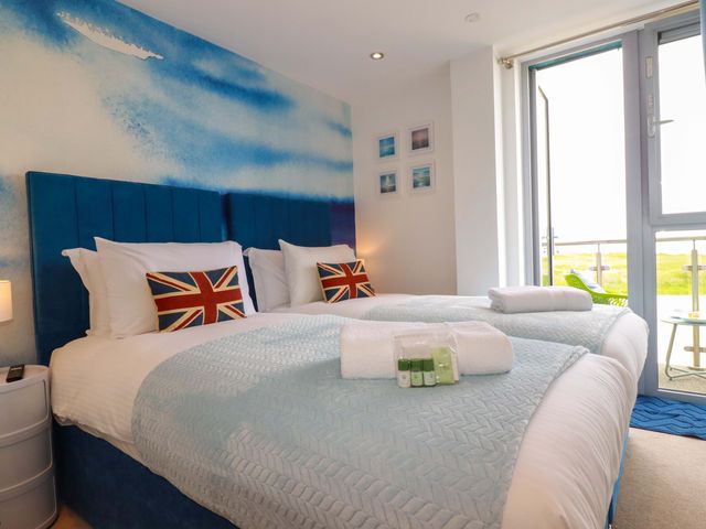 Penthouse @46Zinc - Headland View - 1175344 - photo 5