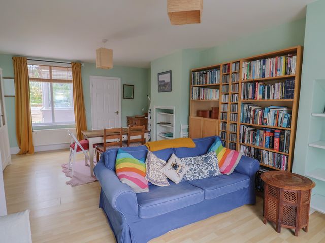 20 Lym Close - 1175647 - photo 5
