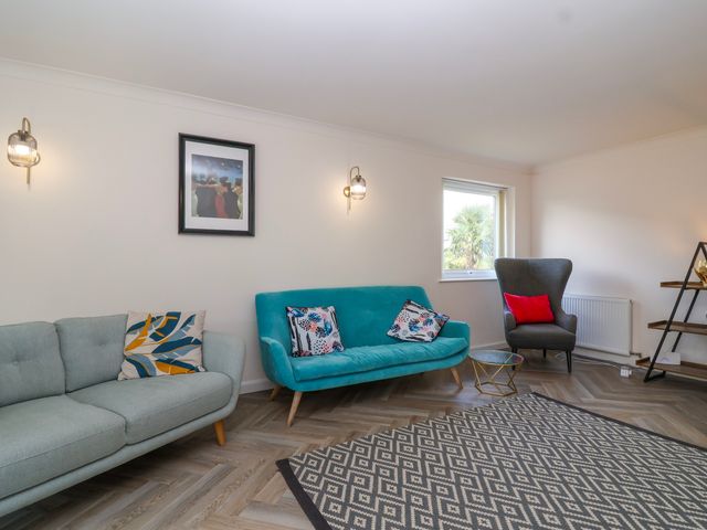 Hillside - 1175869 - photo 5
