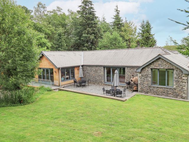 A house with a patio area and garden at Bracken Ground in Coniston