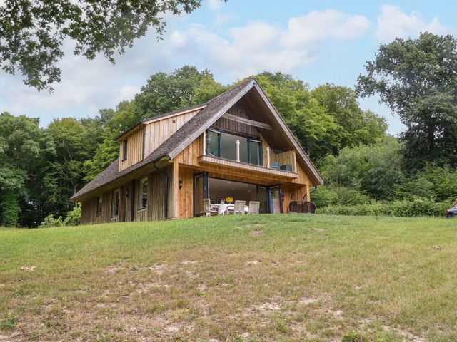 Lakeside Lodge - 1178096 - photo 1 