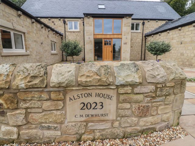 Alston House - 1178599 - photo 3