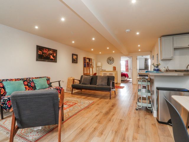 Number 7 Canalside - 1178600 - photo 4