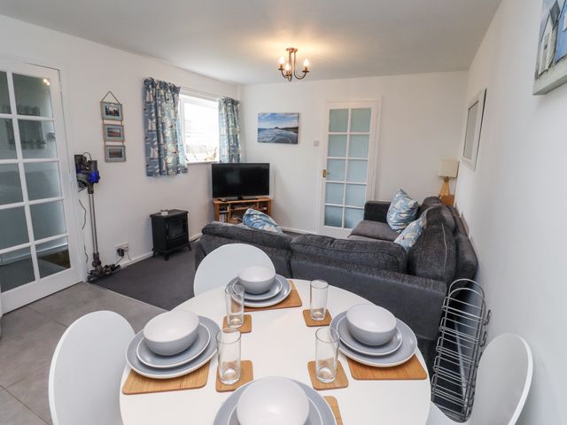 51 Longstone Park - 1178891 - photo 3