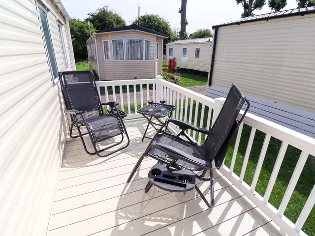 21 Poplar Avenue - 1179773 - photo 2