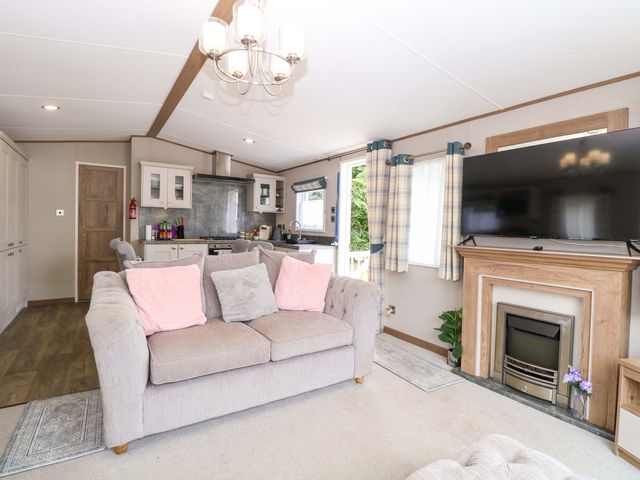 17 Castle Walk - 1179871 - photo 4