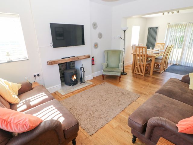 Hawthorns - 1181920 - photo 3