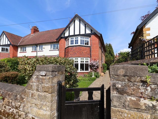 A house with a garden at 16 High Street