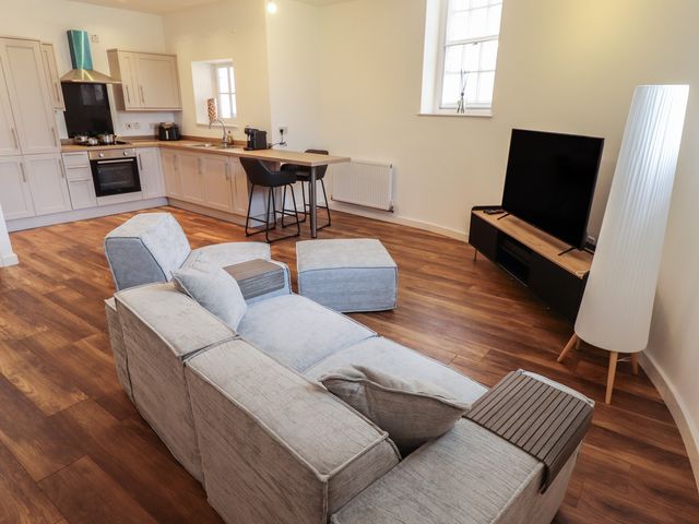 Corner House - 1182085 - photo 2