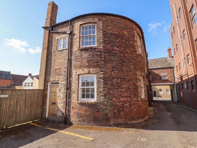 Corner House - 1182085 - photo 1 