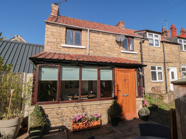 A house with a garden area at 35 High Street Scarborough