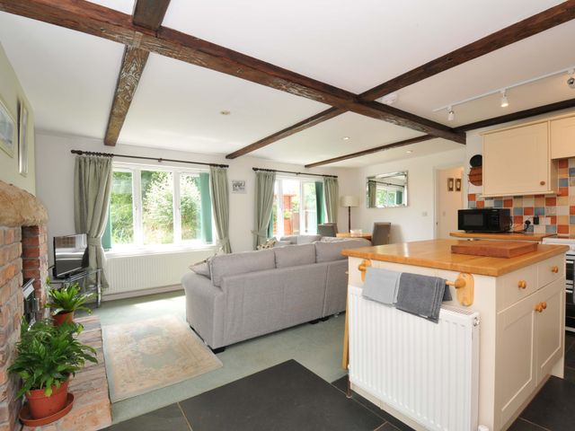 Upper Court Cottage - 1182308 - photo 4