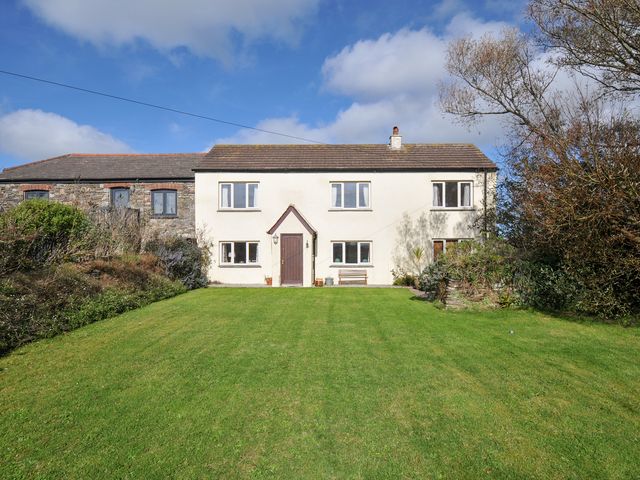 A house with garden and trees at Rosewin Farmhouse near St Minver