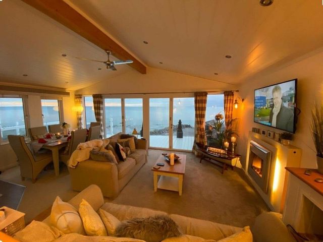 The Beach Caravan Park - Holiday Accommodation 10473 - 1184915 - photo 1 