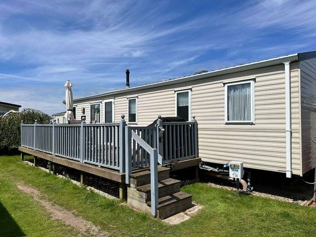 Pinewoods Holiday Park - Holiday Accommodation 10664 - 1184949 - photo 1 