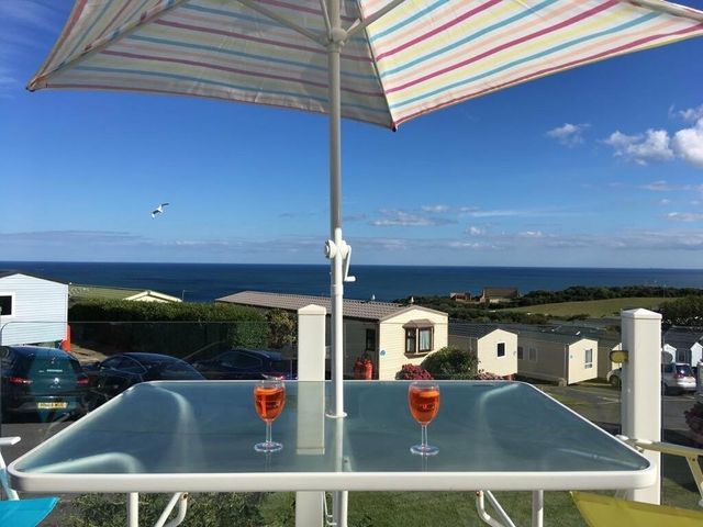 Devon Cliffs Holiday Park - Holiday Accommodation 11755 - 1185104 - photo 1 